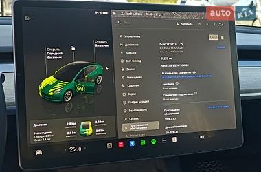 Седан Tesla Model 3 2022 в Львове