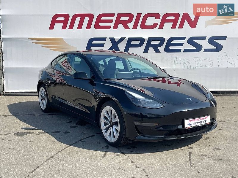 Tesla Model 3 2021