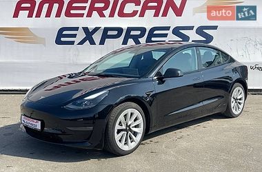 Седан Tesla Model 3 2021 в Киеве