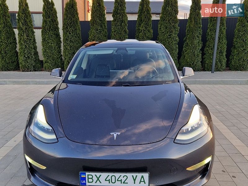 Седан Tesla Model 3 2019 в Кам'янець-Подільському