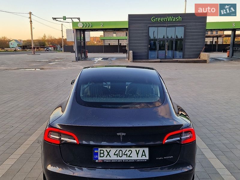 Седан Tesla Model 3 2019 в Кам'янець-Подільському