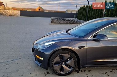 Седан Tesla Model 3 2019 в Кам'янець-Подільському