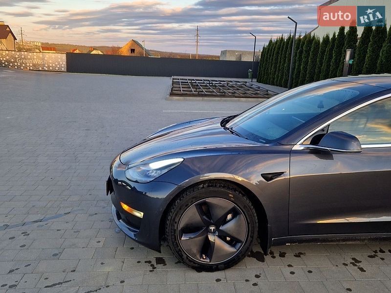 Седан Tesla Model 3 2019 в Кам'янець-Подільському