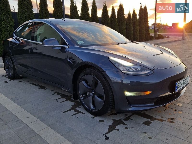 Седан Tesla Model 3 2019 в Кам'янець-Подільському
