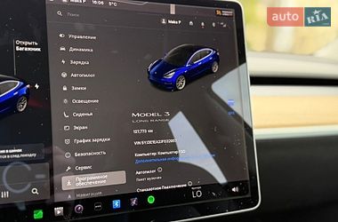 Седан Tesla Model 3 2018 в Львове