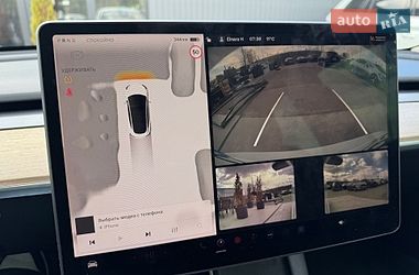 Седан Tesla Model 3 2022 в Киеве