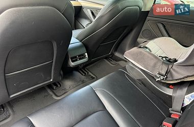 Седан Tesla Model 3 2022 в Киеве