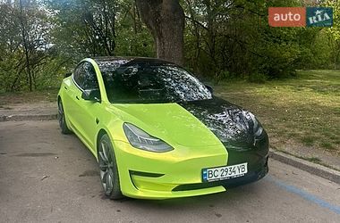 Седан Tesla Model 3 2019 в Львове