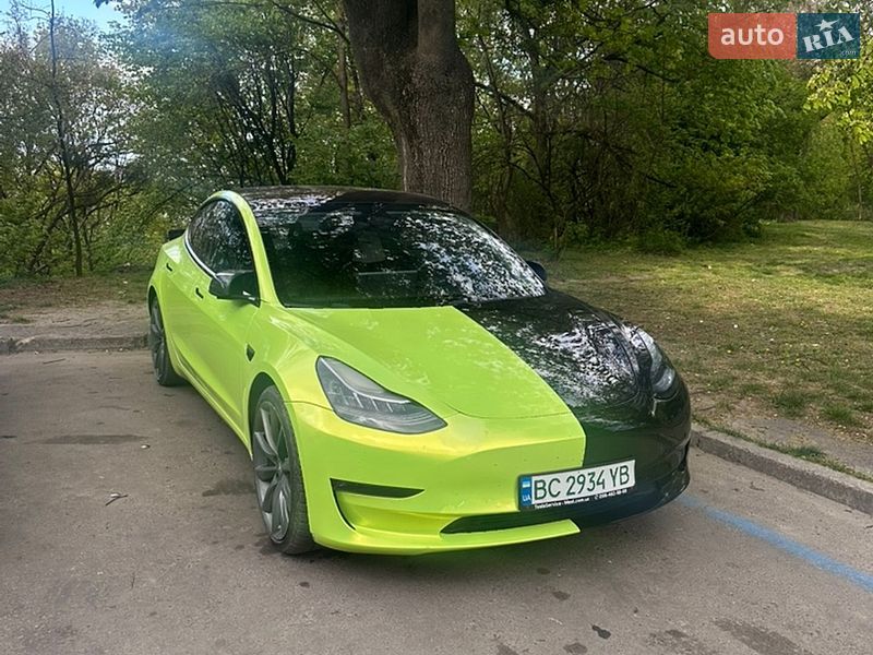 Tesla Model 3 2019