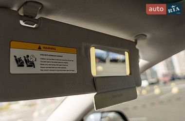 Седан Tesla Model 3 2018 в Києві