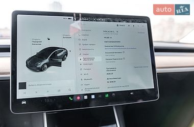Седан Tesla Model 3 2018 в Києві