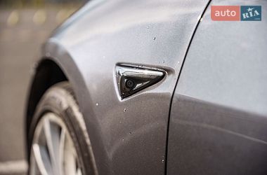 Седан Tesla Model 3 2018 в Києві