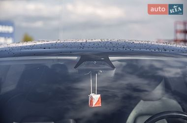 Седан Tesla Model 3 2018 в Києві