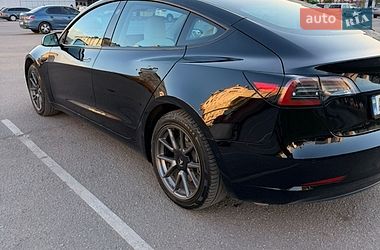 Седан Tesla Model 3 2022 в Ивано-Франковске