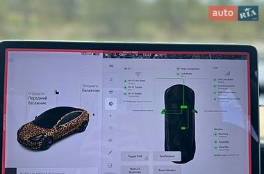 Седан Tesla Model 3 2017 в Львове