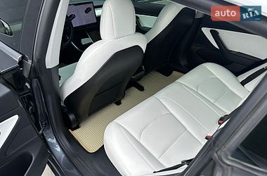 Седан Tesla Model 3 2019 в Одесі