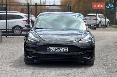 Седан Tesla Model 3 2018 в Львове