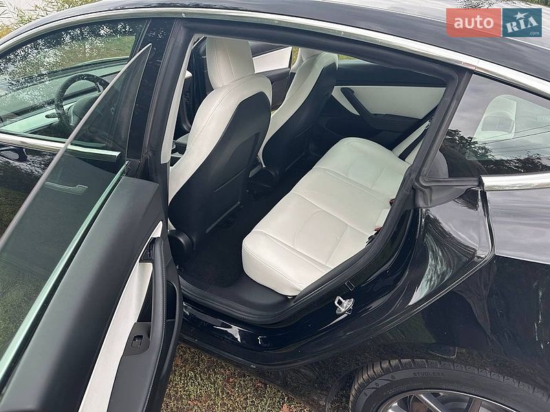 Седан Tesla Model 3 2020 в Харькове