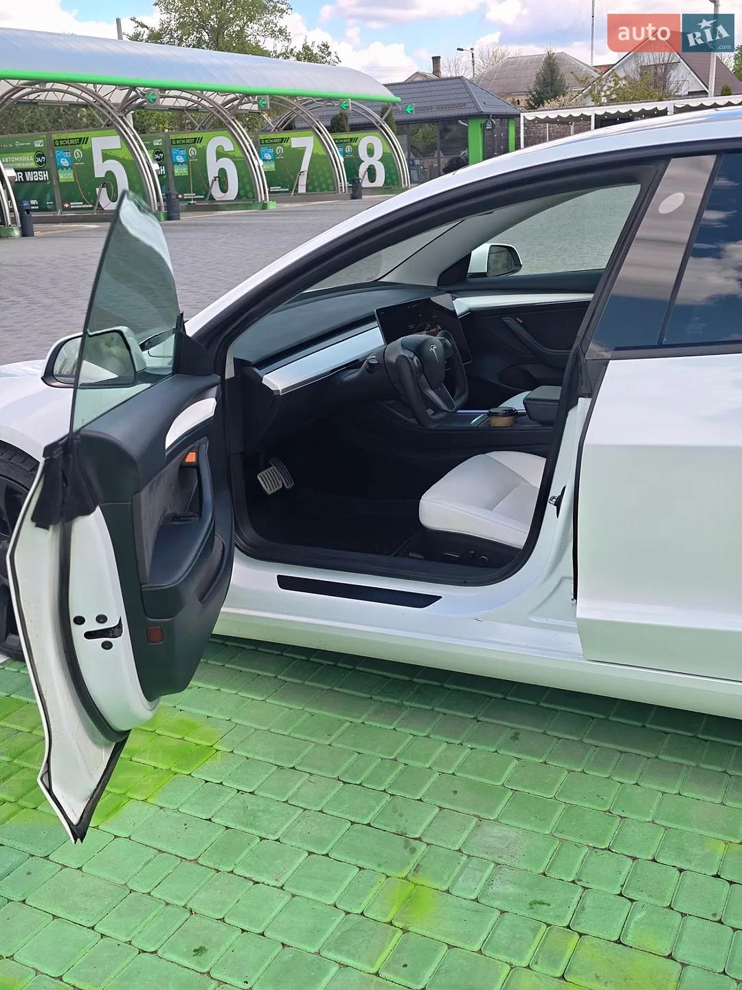 2022 Tesla Model 3 - мініатюра 10