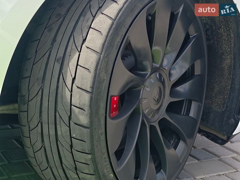 Седан Tesla Model 3 2022 в Києві