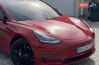 Седан Tesla Model 3 2018 в Одесі