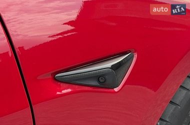 Седан Tesla Model 3 2018 в Одесі