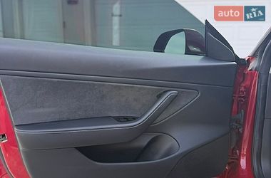 Седан Tesla Model 3 2018 в Одесі