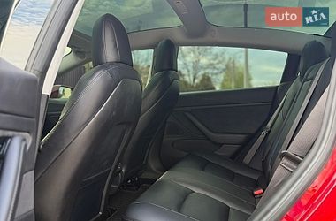 Седан Tesla Model 3 2018 в Одесі