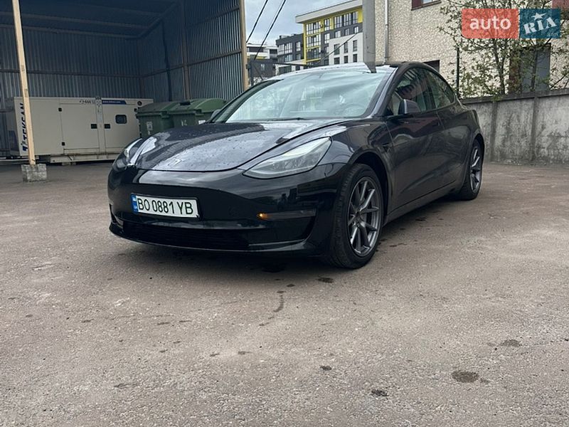 Tesla Model 3 2023