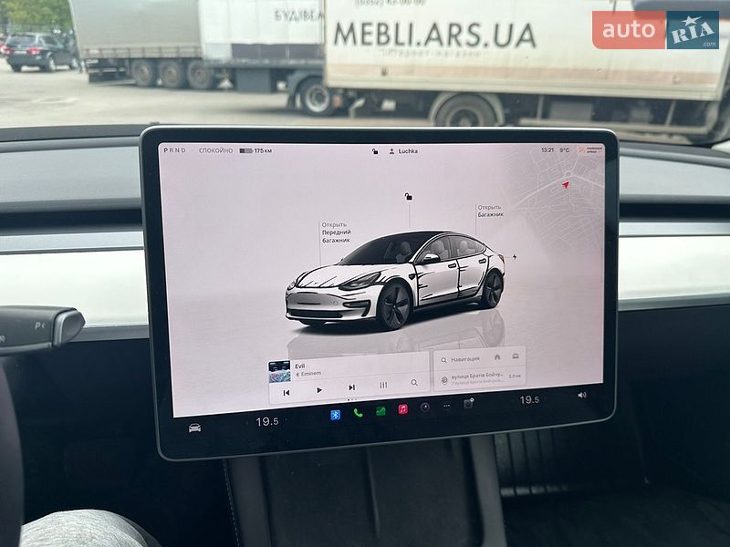 Седан Tesla Model 3 2023 в Тернополі