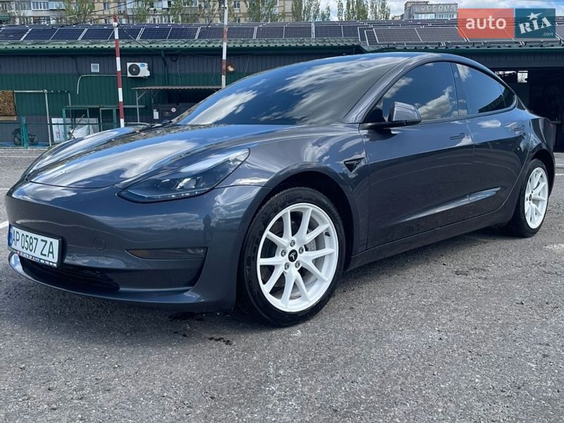Tesla Model 3 2021
