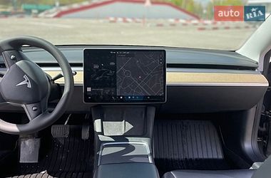 Седан Tesla Model 3 2021 в Запорожье