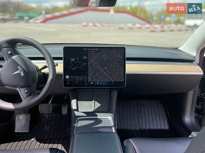 Седан Tesla Model 3 2021 в Запорожье