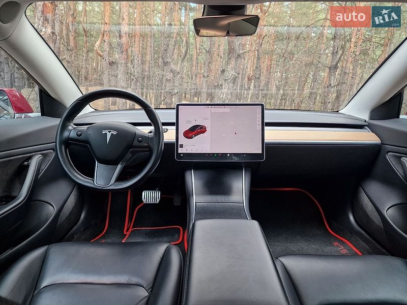 Седан Tesla Model 3 2018 в Днепре