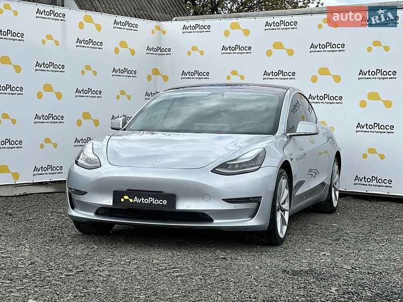 Tesla Model 3 2018