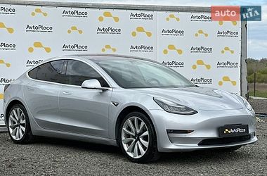 Седан Tesla Model 3 2018 в Луцке