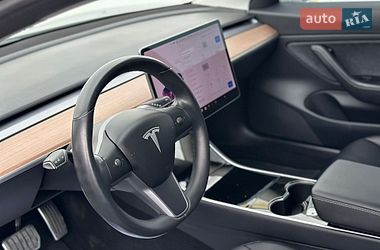 Седан Tesla Model 3 2018 в Луцке