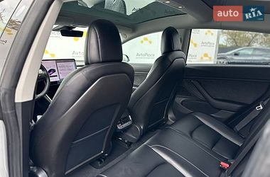 Седан Tesla Model 3 2018 в Луцке