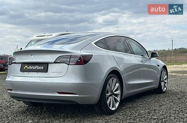 Седан Tesla Model 3 2018 в Луцке