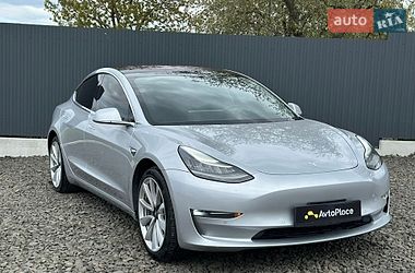 Седан Tesla Model 3 2018 в Луцке