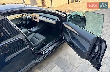 Седан Tesla Model 3 2022 в Хмельницькому
