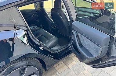 Седан Tesla Model 3 2022 в Хмельницком