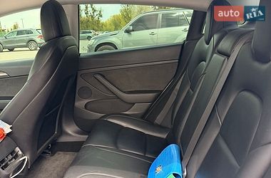 Седан Tesla Model 3 2022 в Луцке