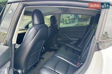 Седан Tesla Model 3 2020 в Києві