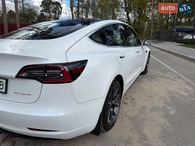 Седан Tesla Model 3 2019 в Житомирі фото 15 Седан Tesla Model 3 2019 в Житомирі