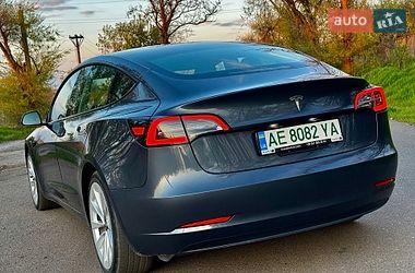 Седан Tesla Model 3 2022 в Кривом Роге