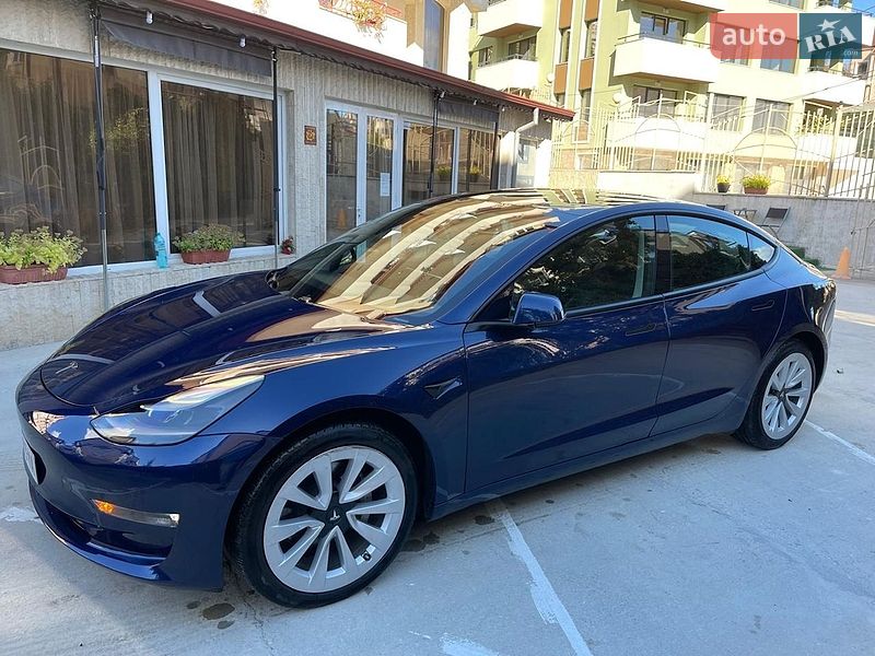 Седан Tesla Model 3 2021 в Одессе
