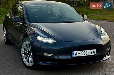 Седан Tesla Model 3 2022 в Кривом Роге