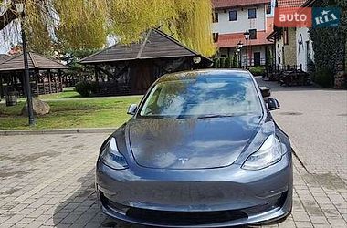 Седан Tesla Model 3 2023 в Одессе
