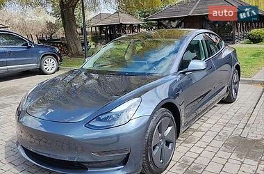 Седан Tesla Model 3 2023 в Одессе